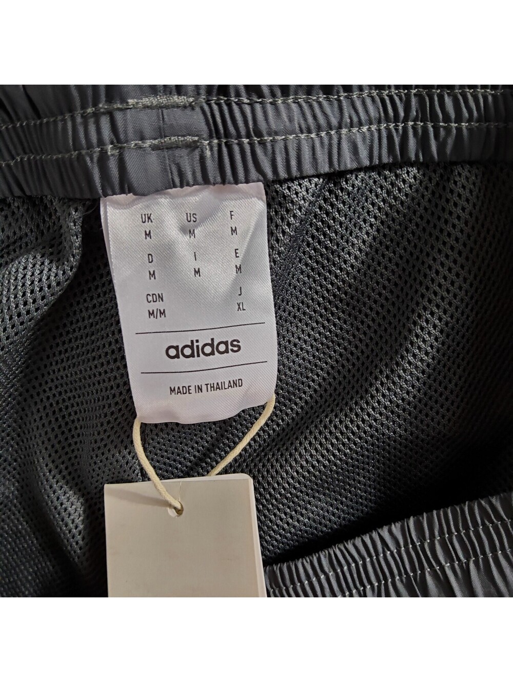 Adidas M TRIO Woven Soccer Training Pants GRAY Men's Size M Track Tapered Leg - Picture 3 of 9